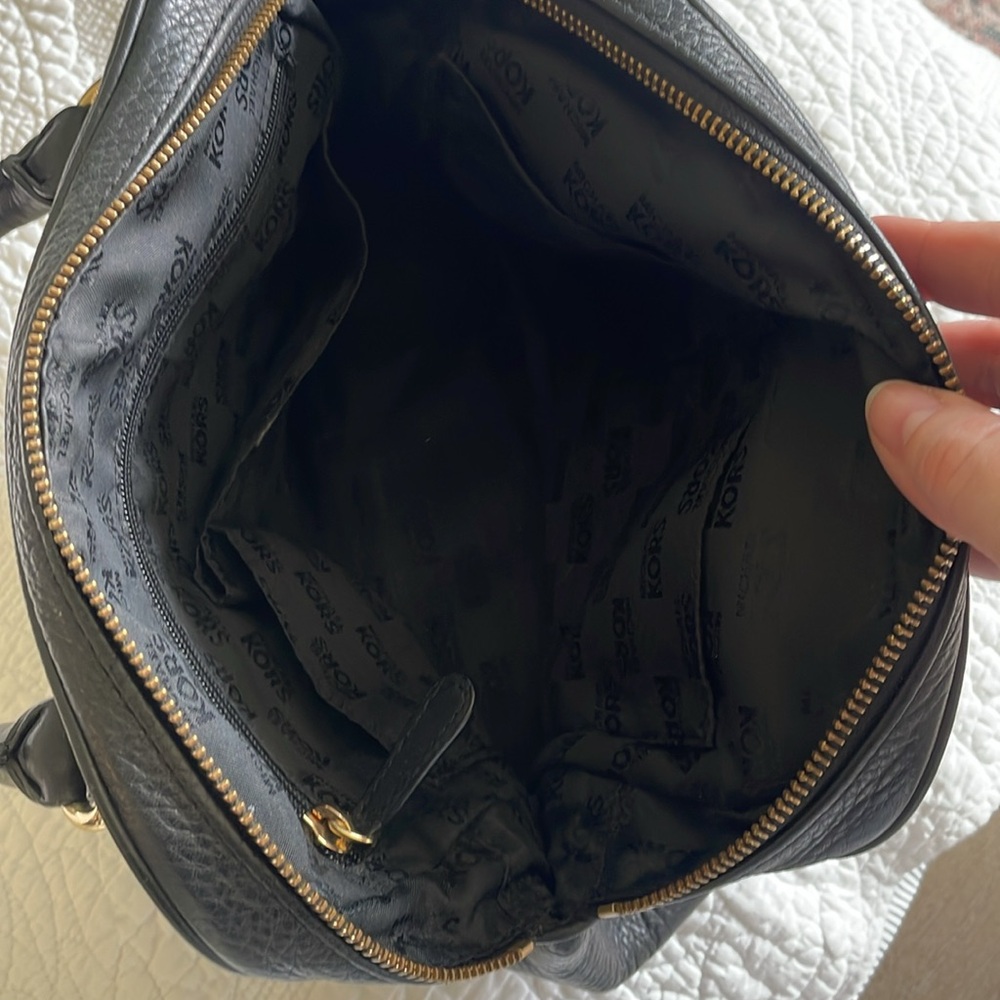 Michael Kors Handbag - Picture 4 of 10